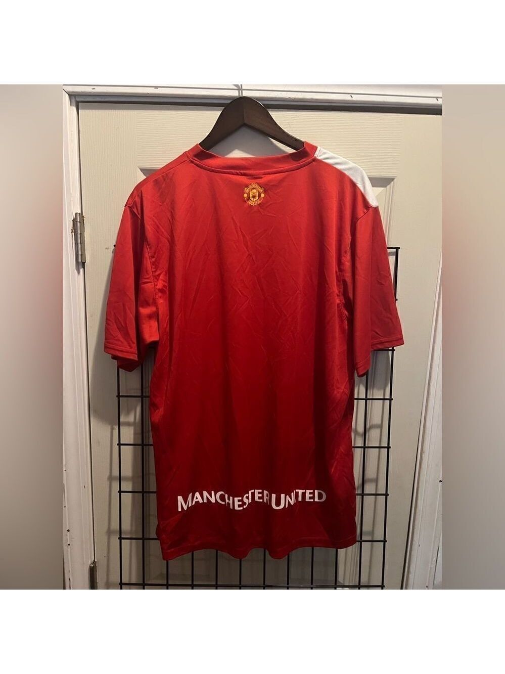 Manchester United Sewn Patch Soccer Jersey Shirt - Picture 4 of 7